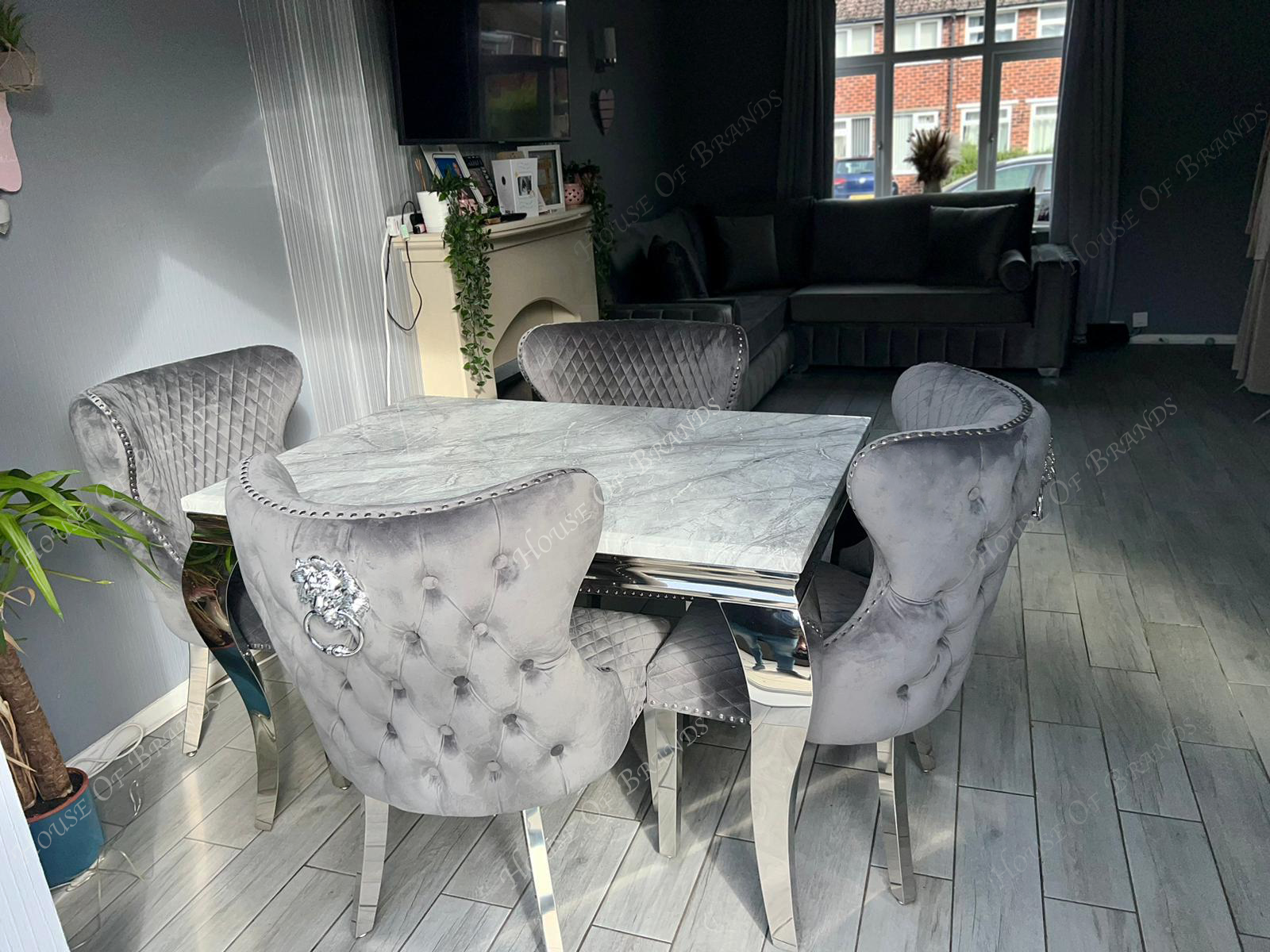120cm Louis Marble Dining Table with 4 Valentino Knockerback Velvet Chairs