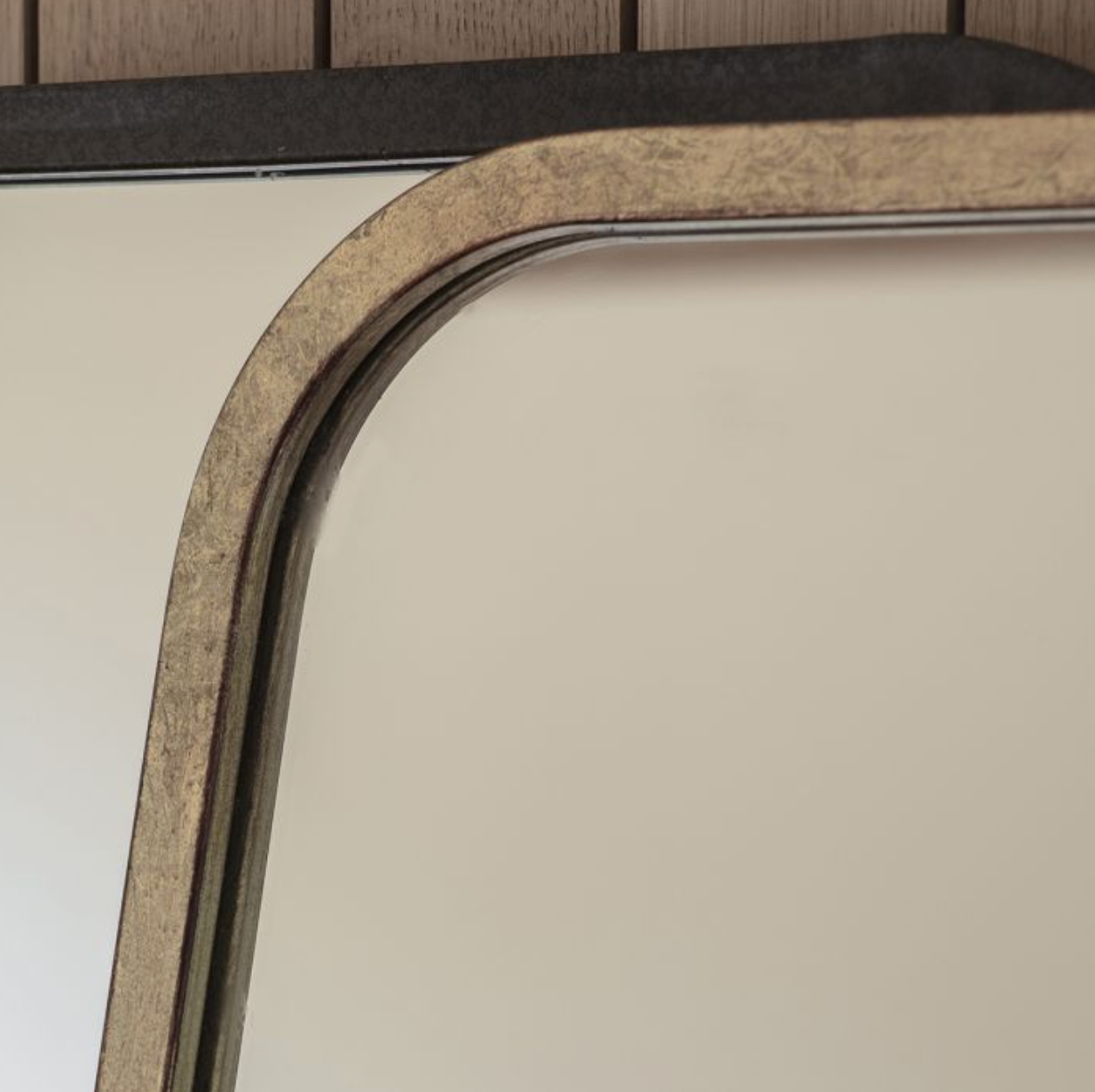 Kurva Gold Mirror