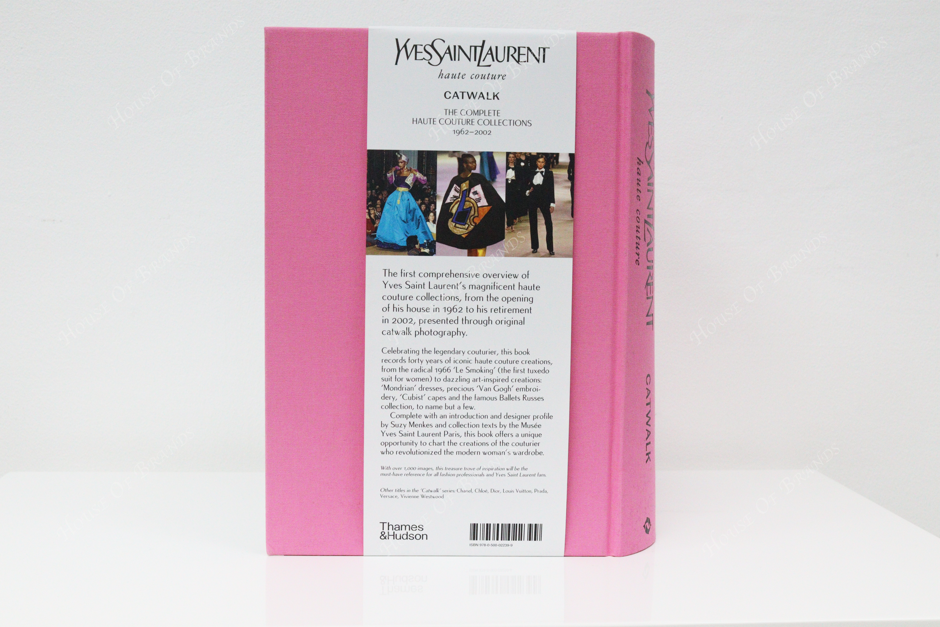 THAMES & HUDSON Yves Saint Laurent Catwalk fashion book