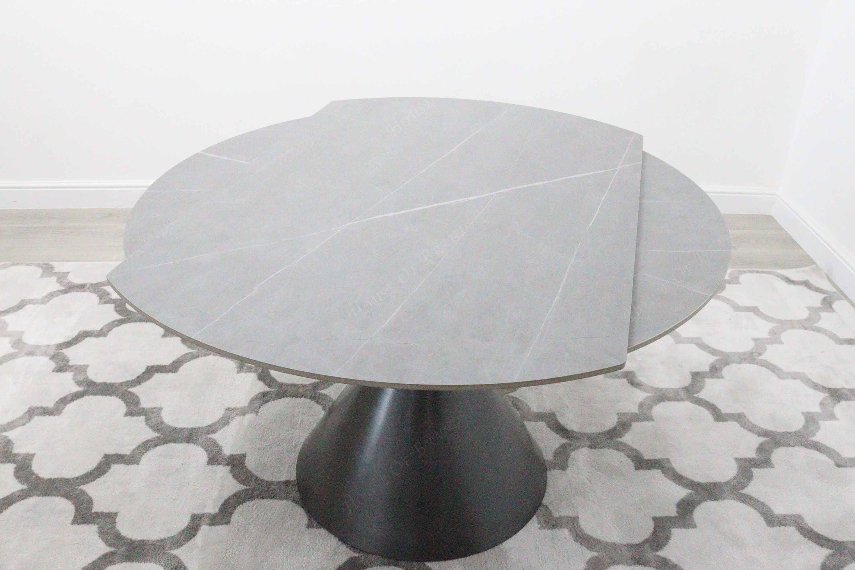 Alonso Round Extendable Ceramic Dining Table