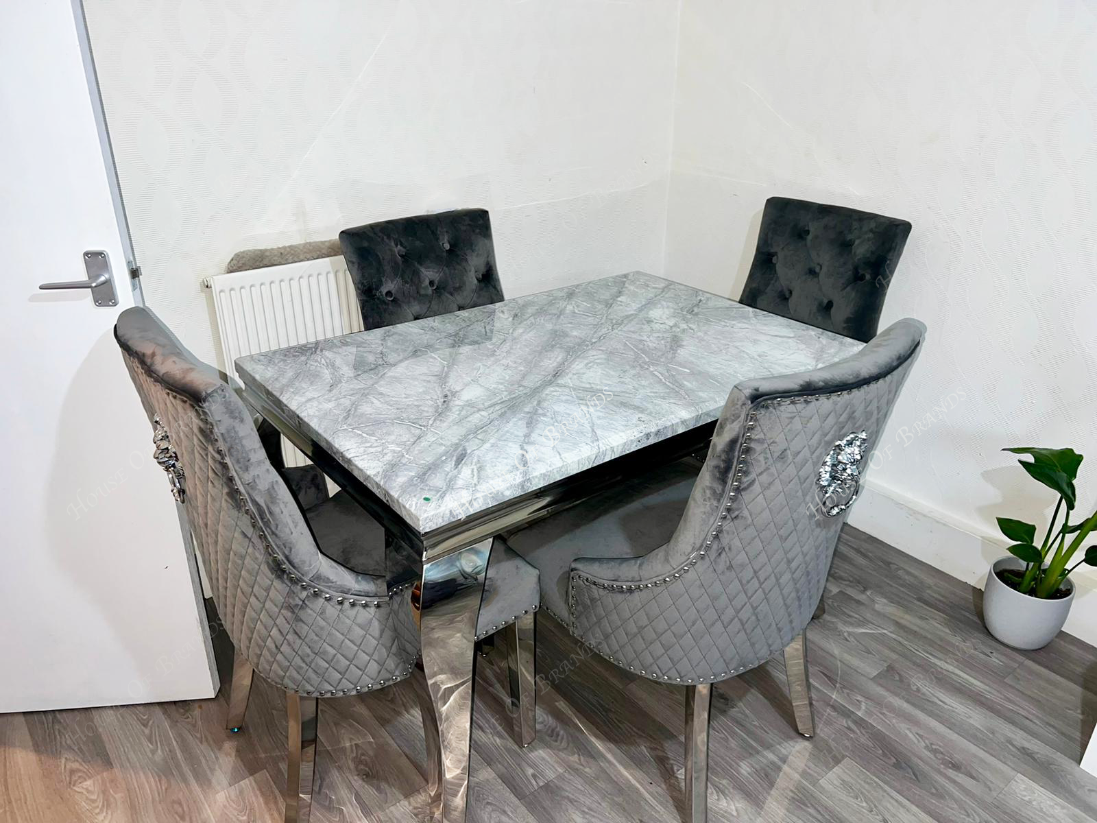 120cm Marble Louis Dining Table with 4 Majestic Knockerback Velvet Chairs