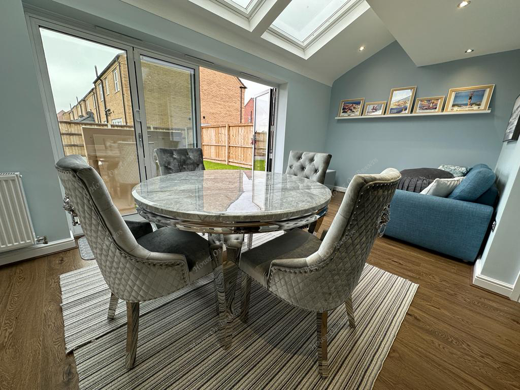 130cm Round Louis Marble Dining Table with 4 Majestic Velvet Knockerback Chairs