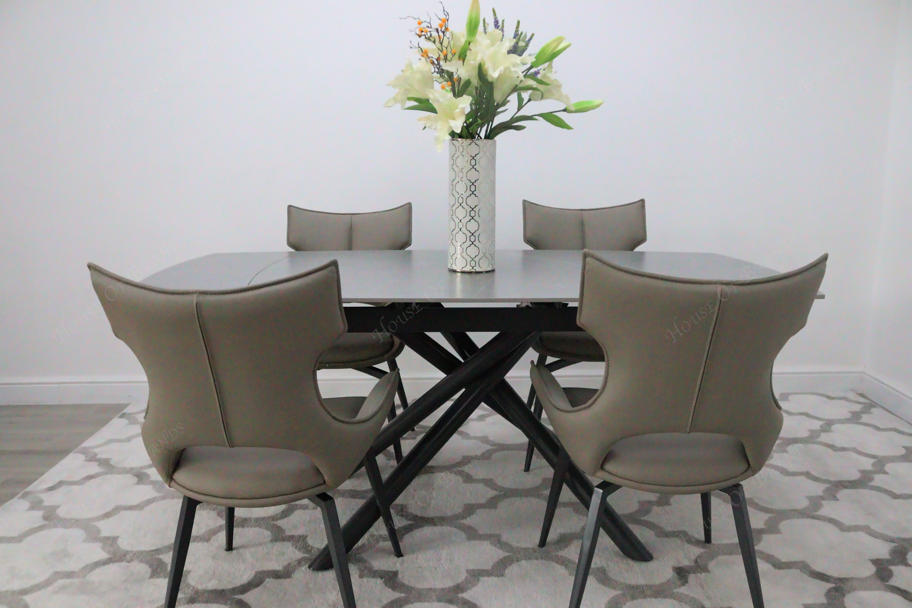 Giovanni 120-180cm Extendable Ceramic Dining Table with Taupe Rafaello Dining Chair