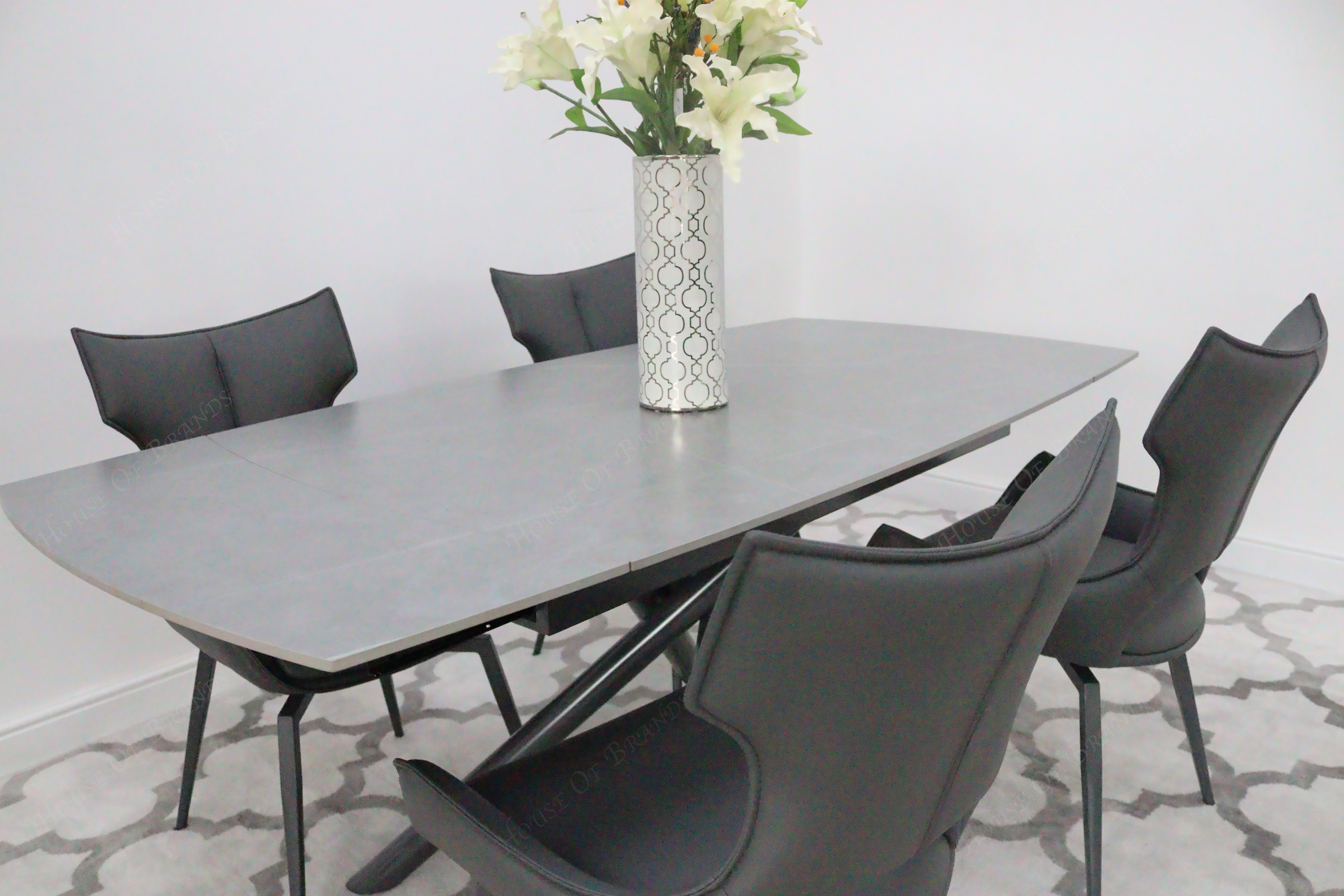 Giovanni 120-180cm Extendable Ceramic Dining Table with Grey Rafaello Dining Chair