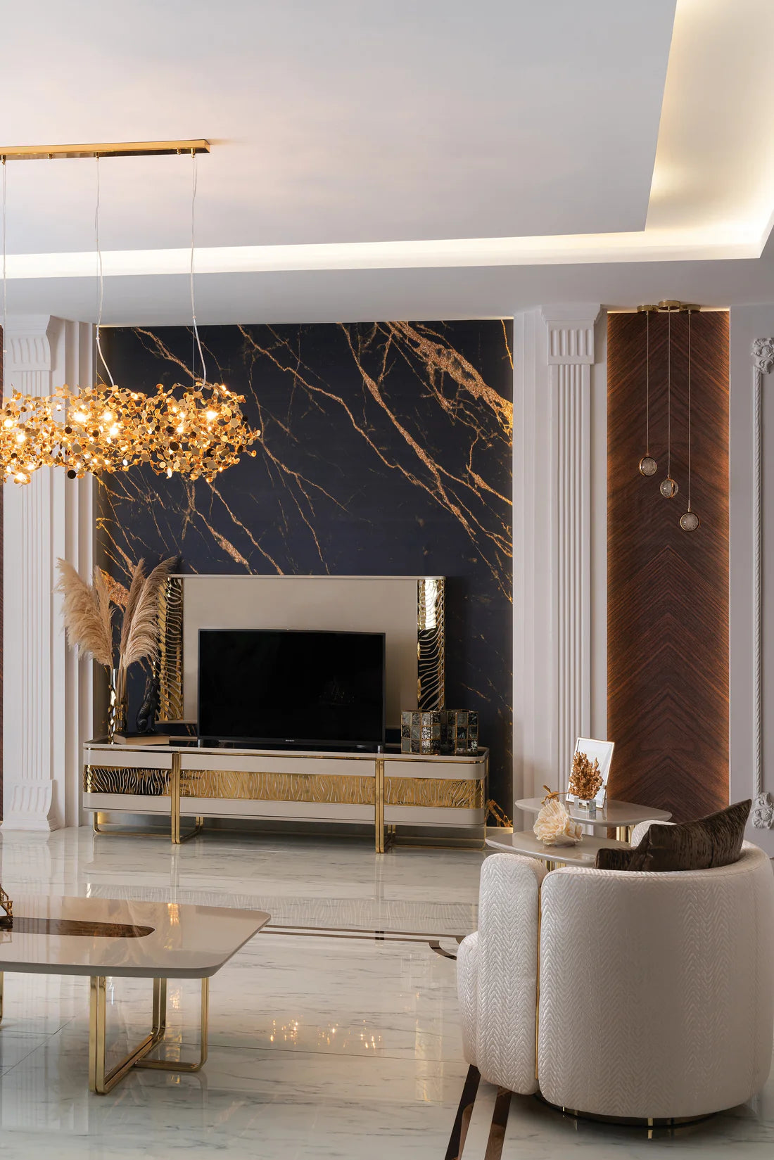 Monticelli Luxury TV Stand