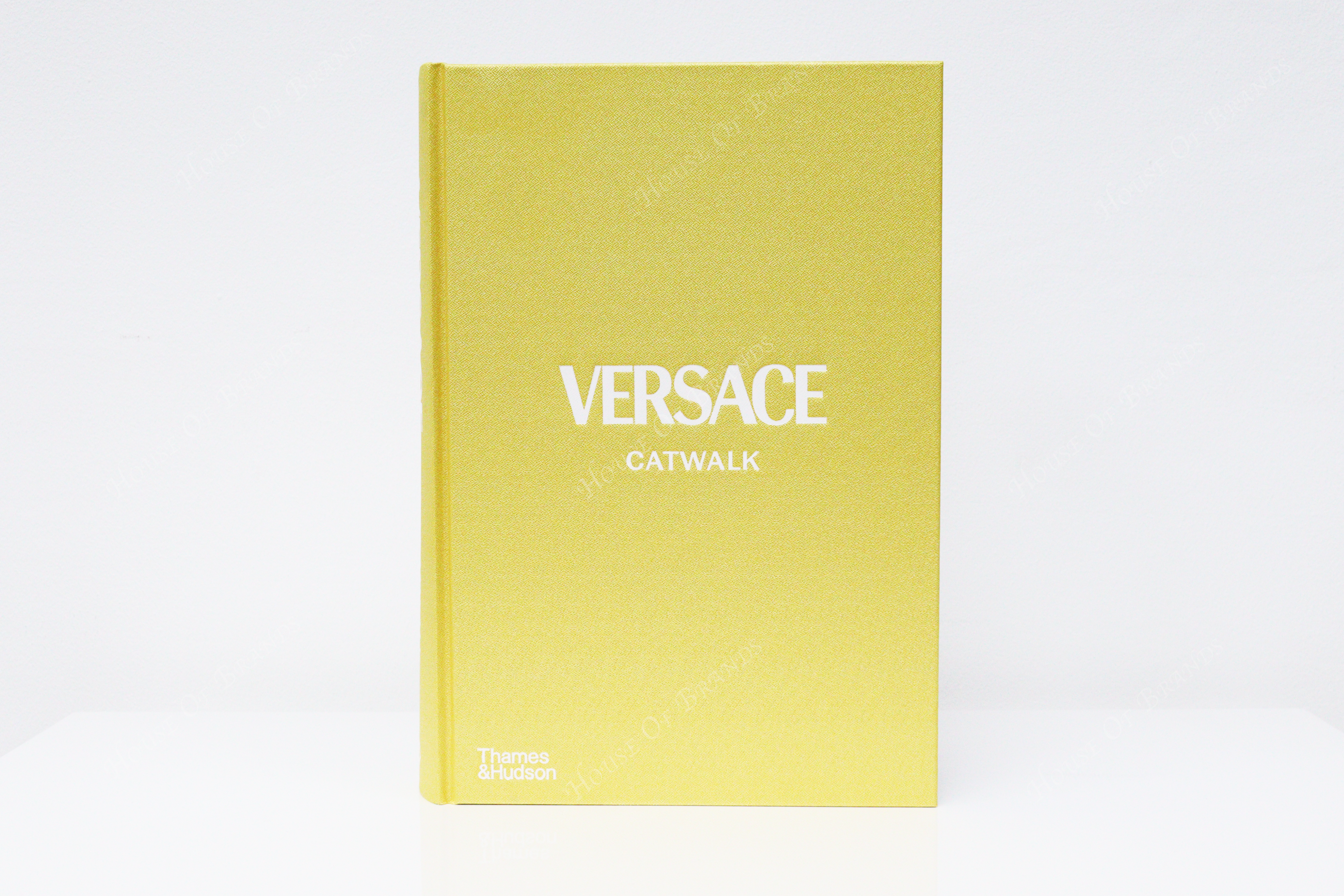 THAMES & HUDSON Versace Catwalk book