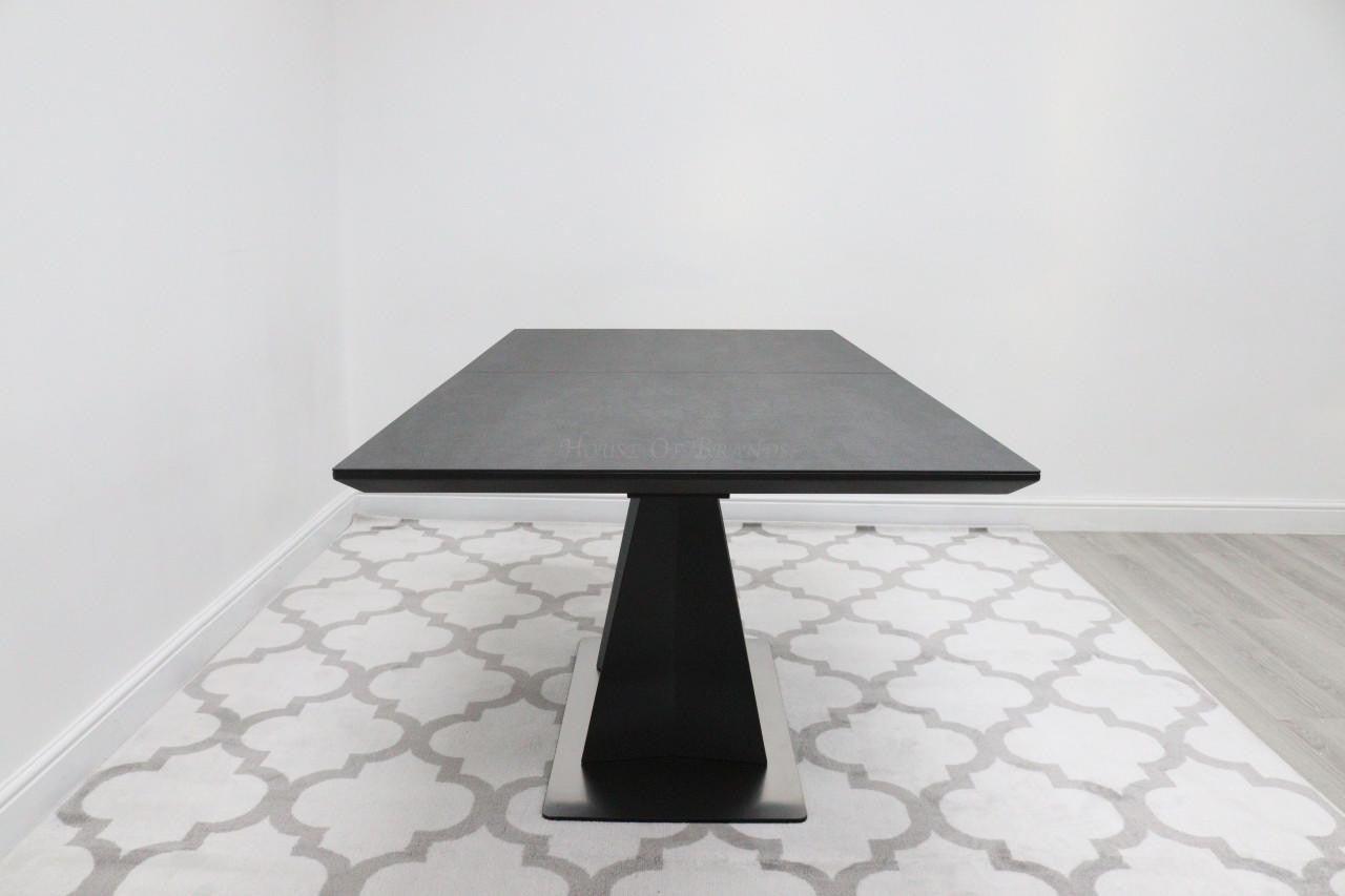 House Of Brands Windsor Extendable Table