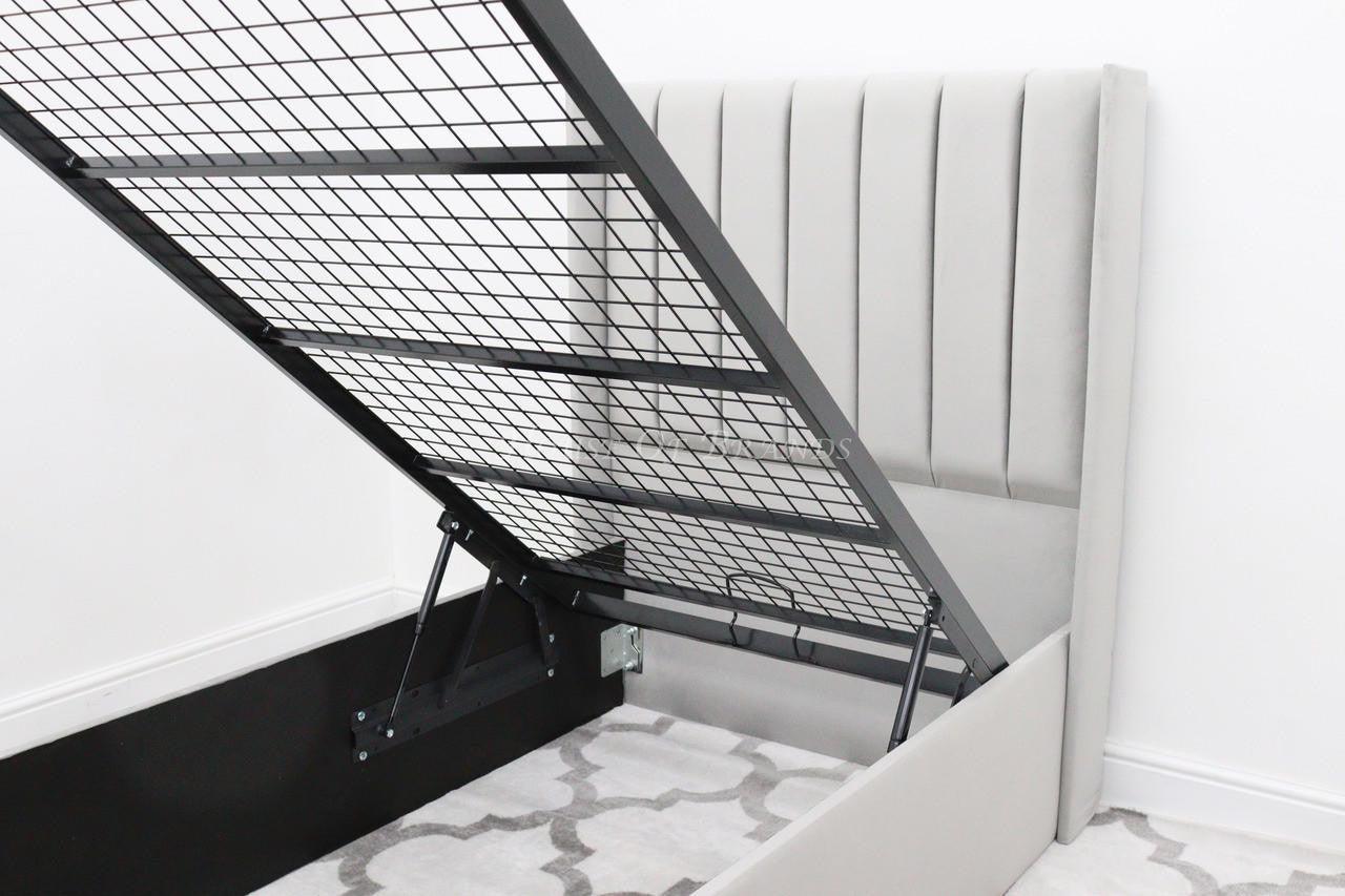 House Of Brands Iowa Winged