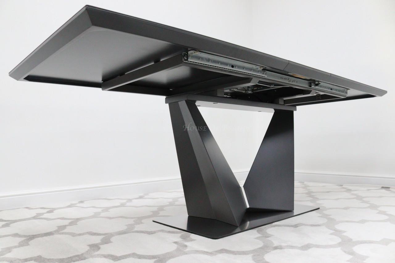 House Of Brands Windsor Extendable Table