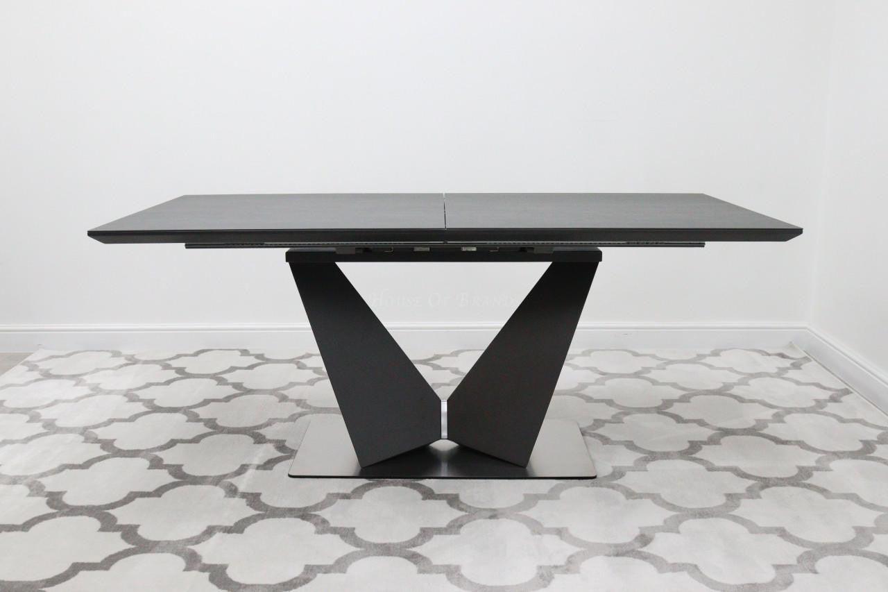 House Of Brands Windsor Extendable Table