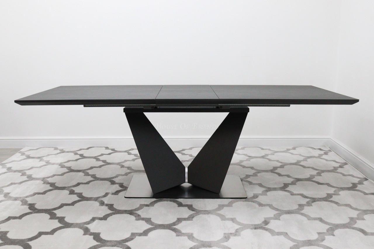 House Of Brands Windsor Extendable Table