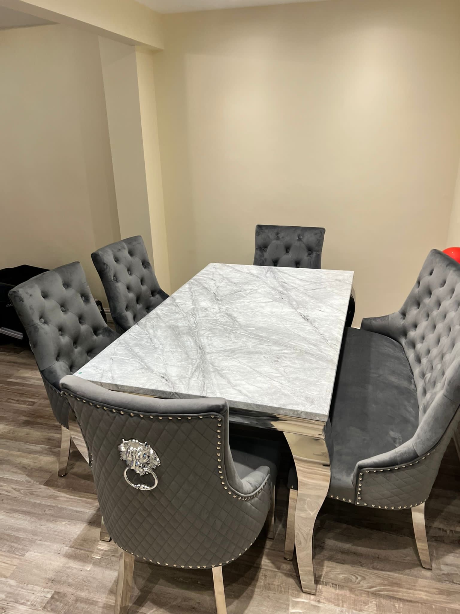 150cm Louis Marble Dining Table with 4 Majestic Knockerback Velvet Chairs and Majestic High Back Velvet Bench