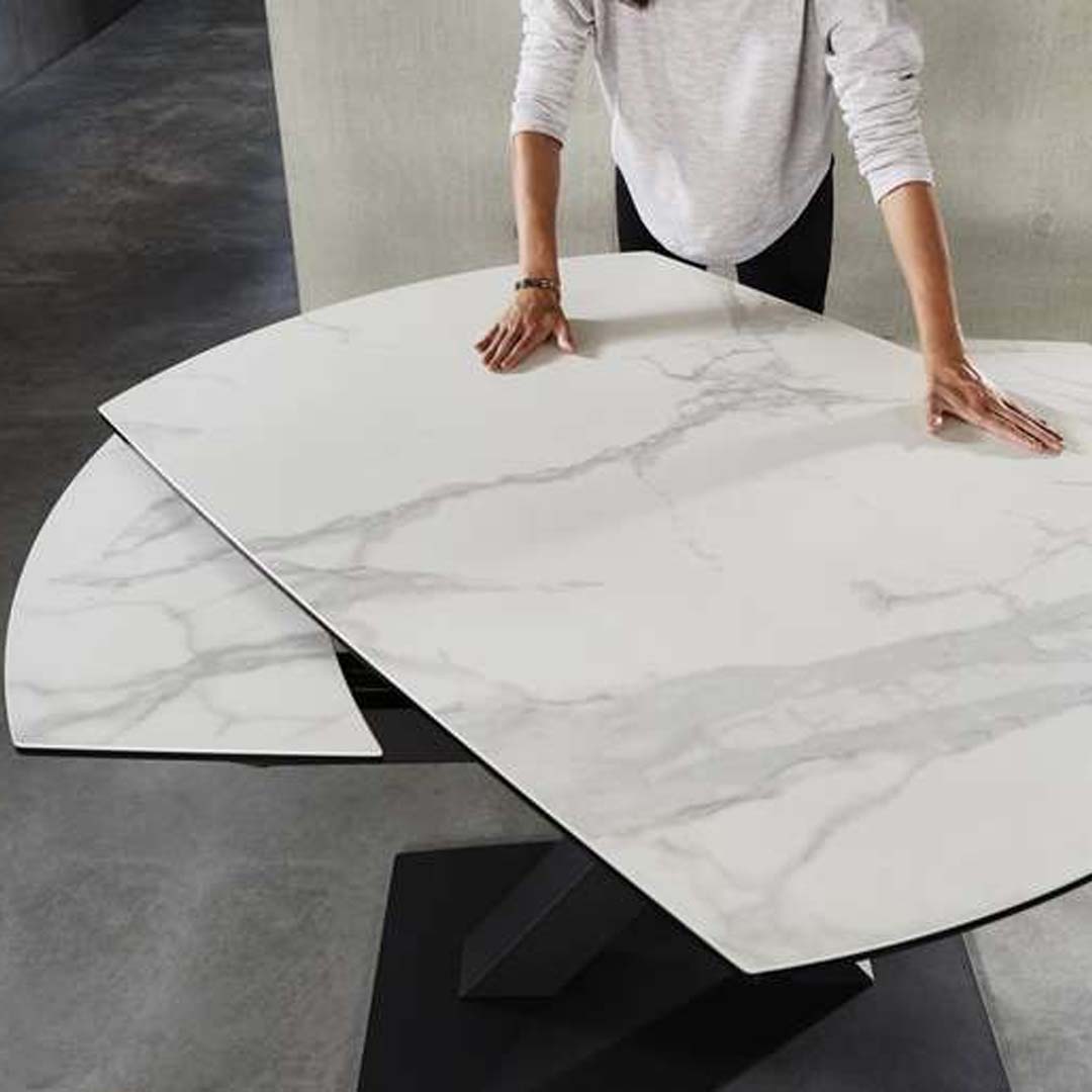 Helix Extendable Ceramic Dining Table – 130–190cm