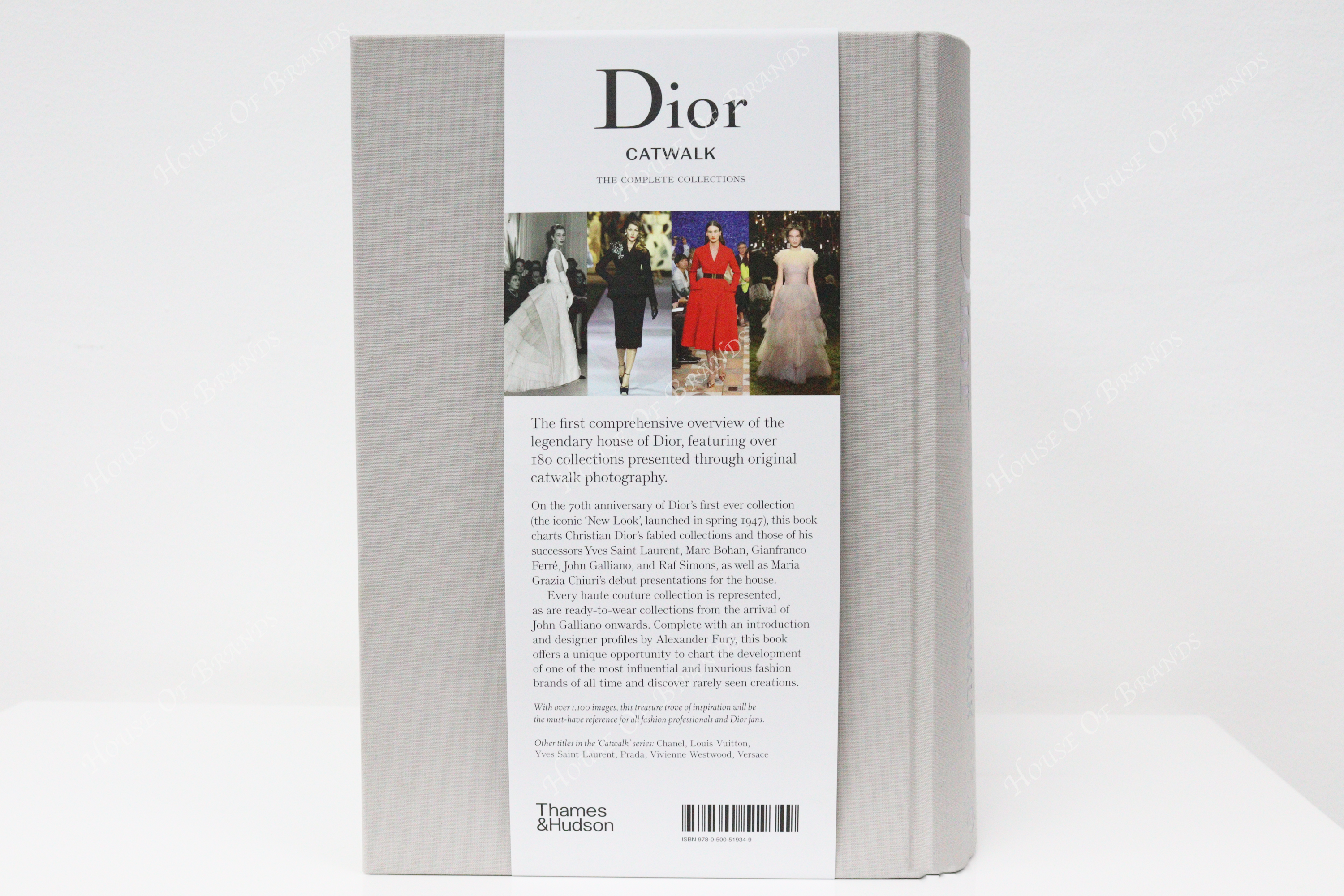 THAMES & HUDSON Dior Catwalk fashion book