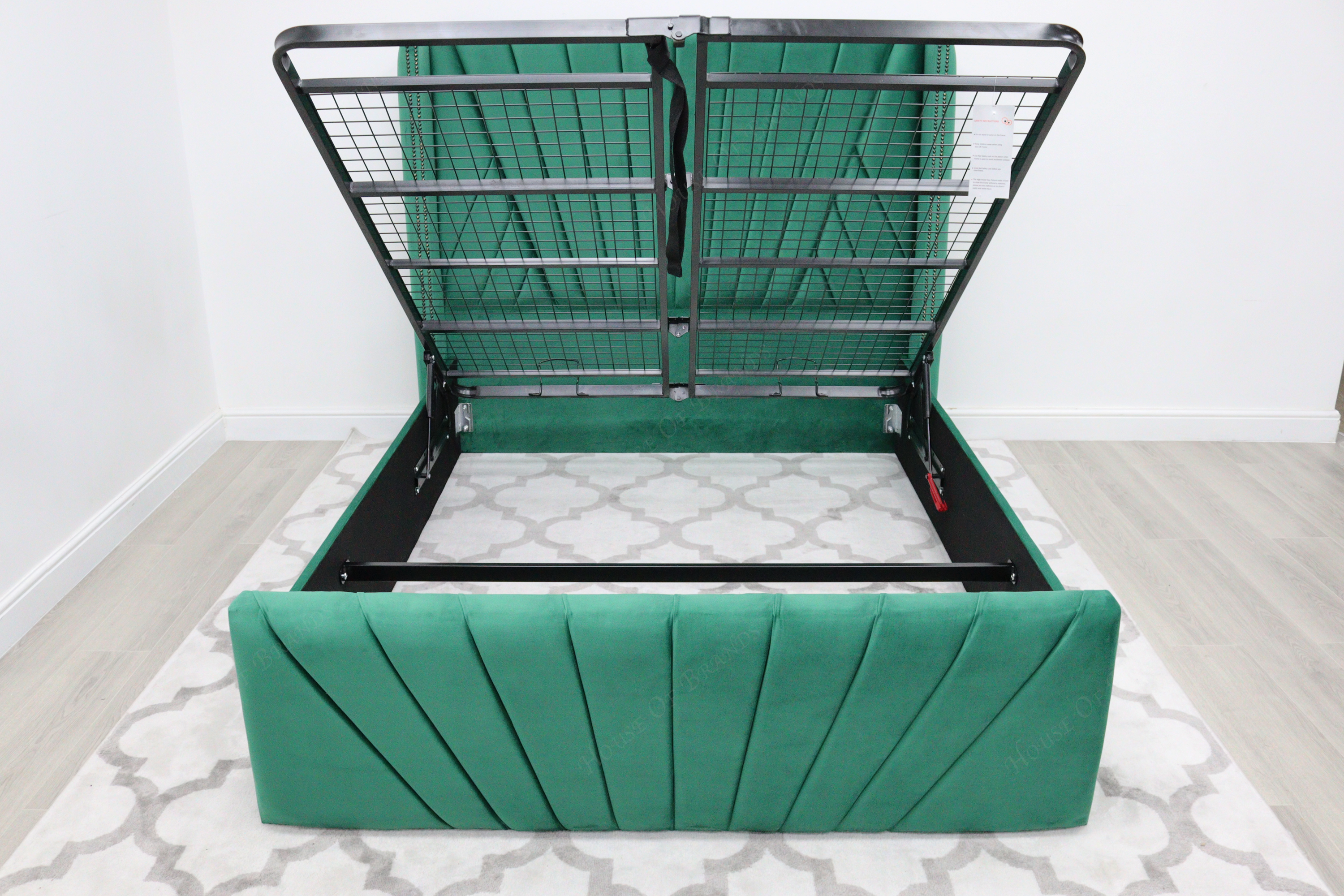 Los Angeles Ottoman Storage Bed