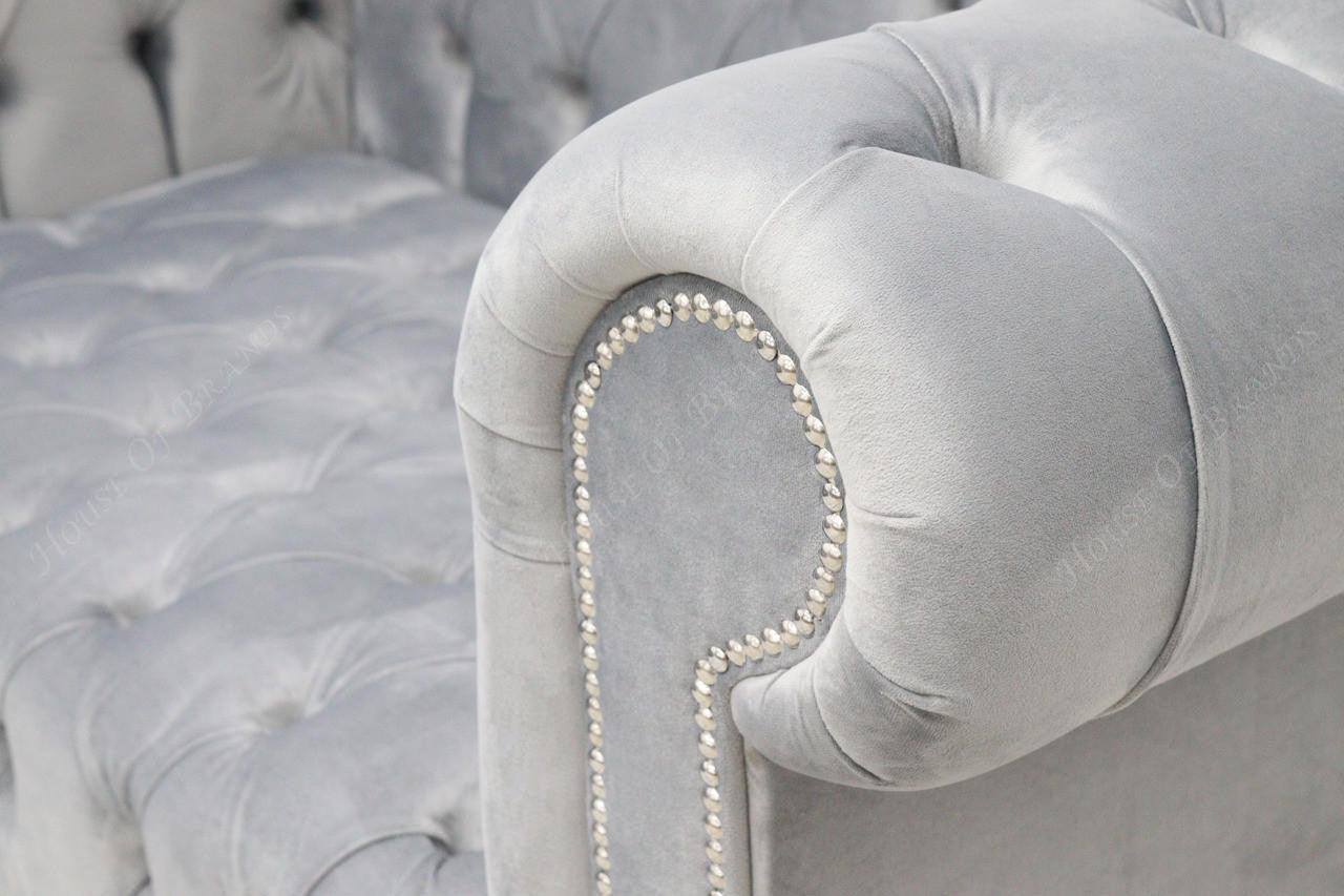 House Of Brands Chesterfield Upholstered Seating 